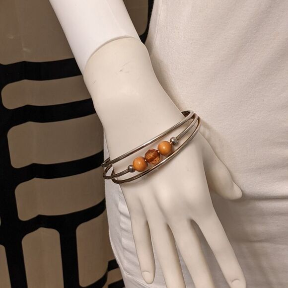 Silvertone cuff bracelet w/beads - Picture 5 of 6